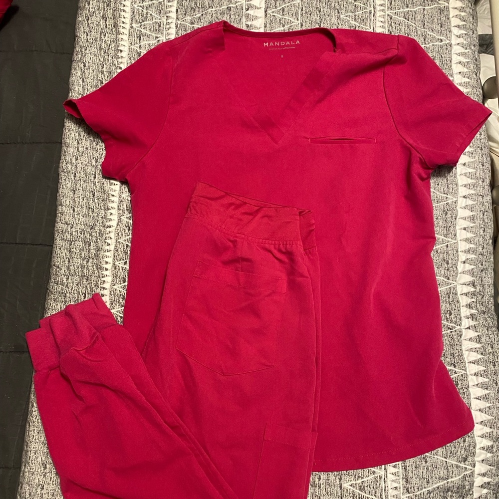 Size small pink mandala jogger scrubs